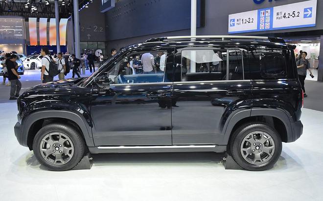 iCAR V23对比宝骏悦也Plusqy千亿国际10万级方盒子对决：奇瑞(图3)