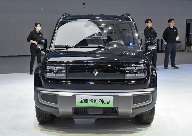 iCAR V23对比宝骏悦也Plusqy千亿国际10万级方盒子对决：奇瑞(图2)