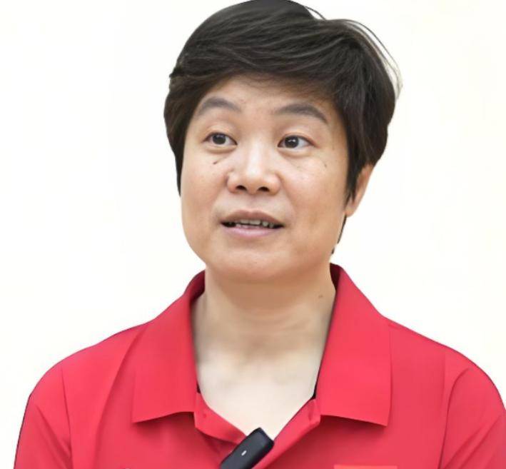玲背景被扒怪不得陈芋汐能三连冠一查吓一跳！陈芋汐主教练余晓(图5)